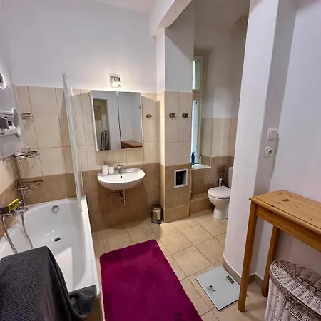 Apartment Stepanska *